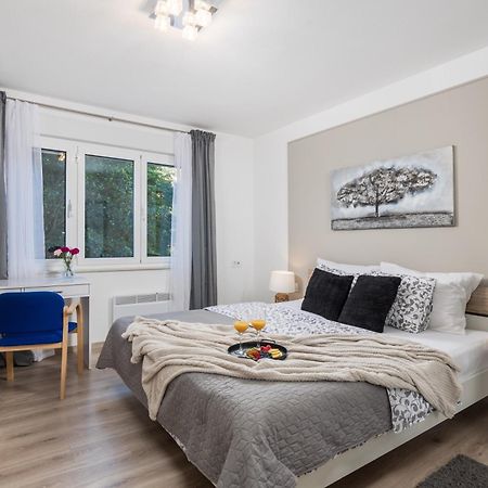 Apartment City Flower Rijeka Exterior photo