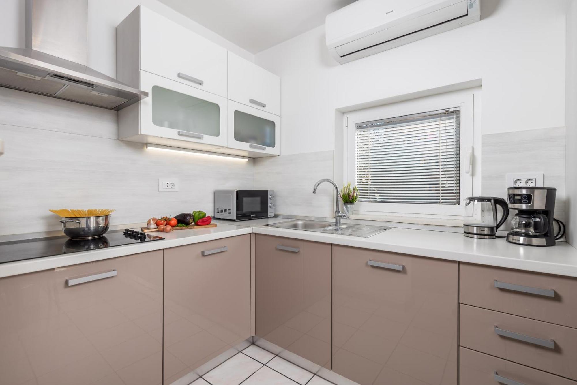 Apartment City Flower Rijeka Exterior photo