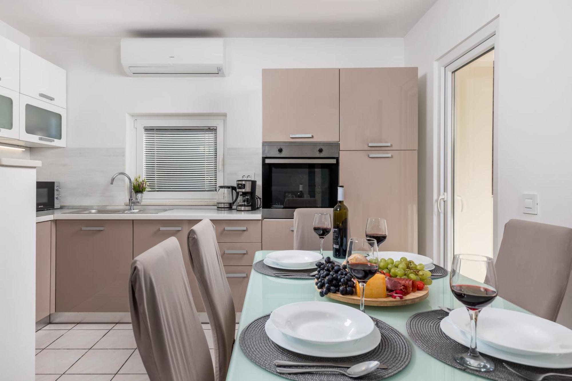 Apartment City Flower Rijeka Exterior photo